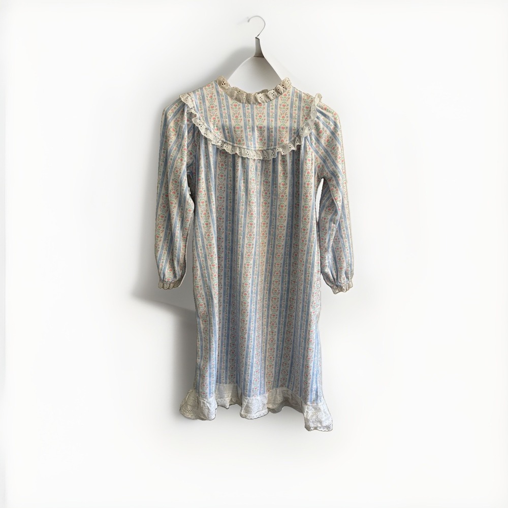 Lanz of Salzburg Girls' Flannel Nightgown Size M 7-8 Floral Long Sleeve FLAW